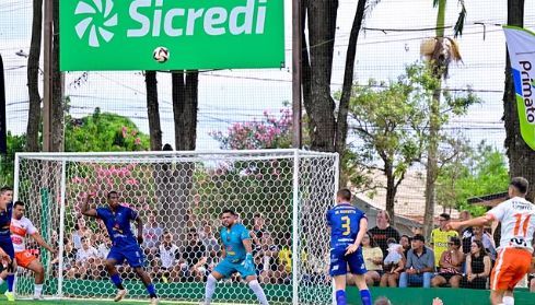 3ª rodada do Campeonato do Jardim Panorama de Futebol Suíço começa com 19 gols e jogos movimentados