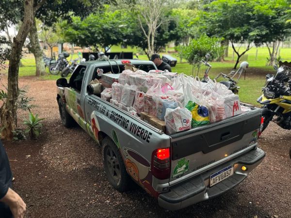 Moto clubes da região se unem e entregam 1.600 litros de leite ao Bom Jesus