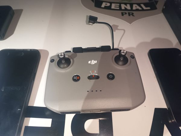 Dupla é presa suspeita de usar drone para levar objetos à penitenciária em Cascavel