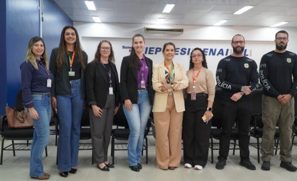 Secretaria da Mulher e Polícia Civil promovem palestra sobre segurança digital em Toledo
