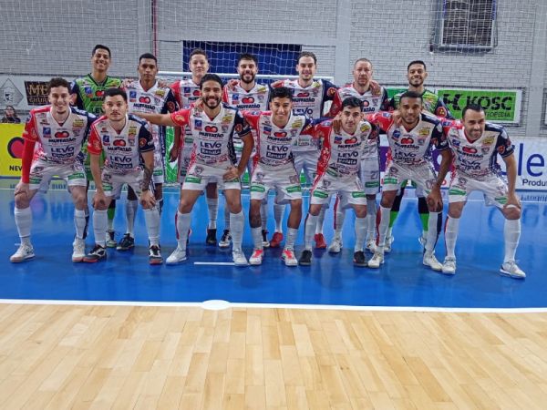 Cascavel Futsal e São Miguel empatam em jogo de oito gols pela Série Ouro do Paranaense