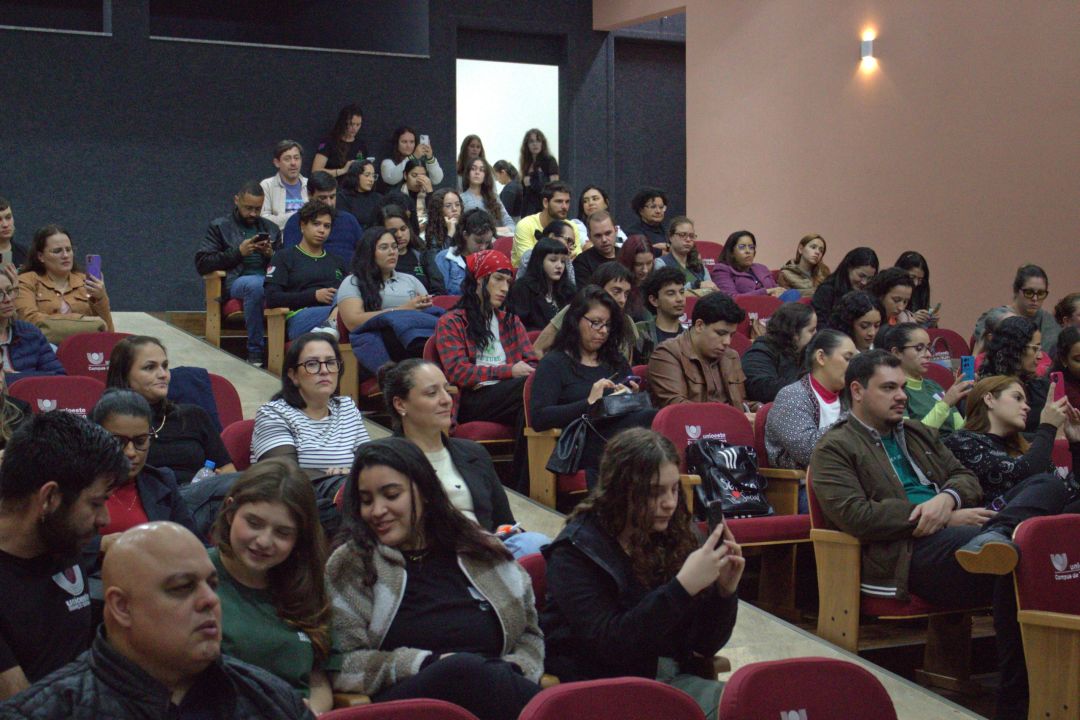 Unioeste Toledo realiza aula inaugural do mestrado em Serviço Social e celebra 90 anos da profissão