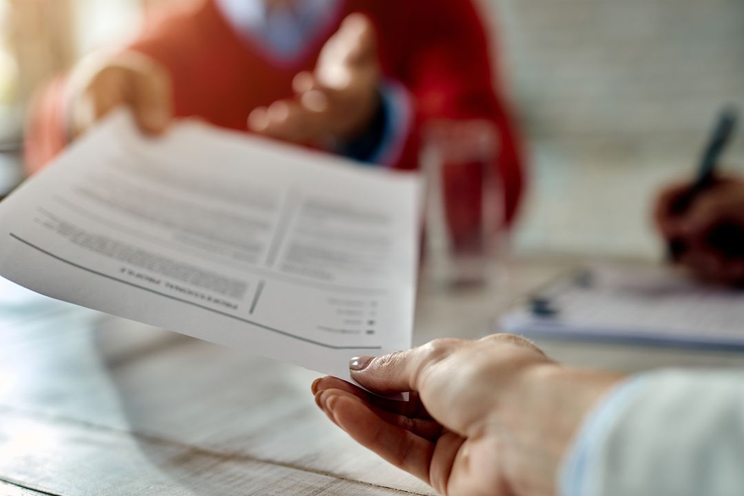 O peso do nome no seu currículo: como abrir as portas dos grandes escritórios desde o primeiro dia
