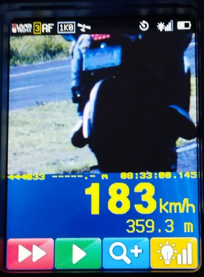 PRF flagra motociclista a 183 km/h na BR-163 entre Toledo e Cascavel