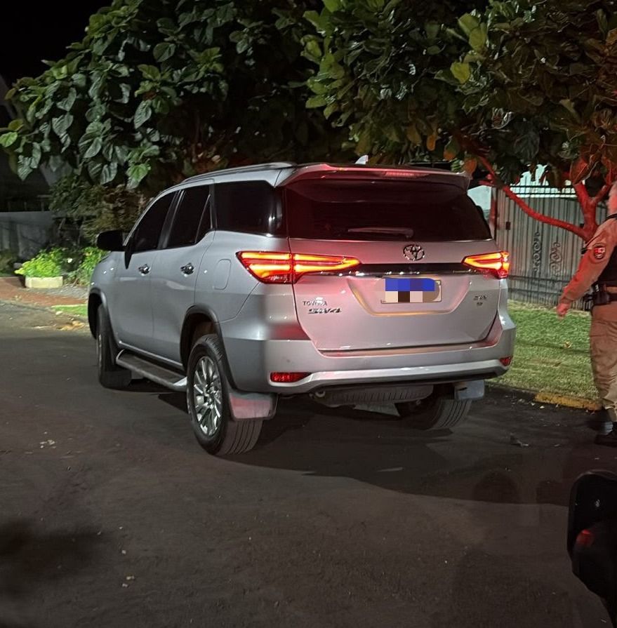 Toyota Hilux furtada em Cascavel é recuperada após perseguição em Marechal Cândido Rondon