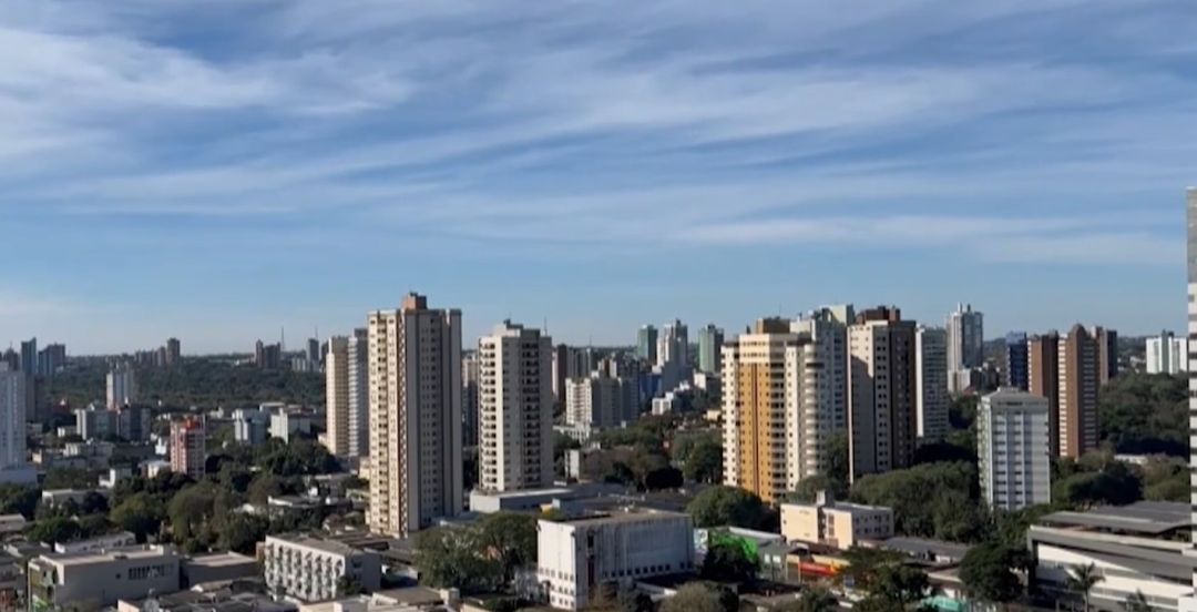 Chuva provoca cancelamento do desfile de aniversário de 112 anos de Foz do Iguaçu