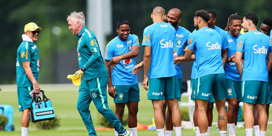 Neymar continua fora de treino da seleção brasileira
