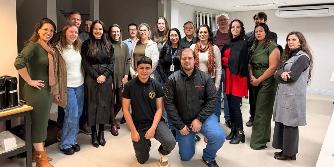 Acadêmicos de Direito da FAG Toledo realizam visita técnica à Justiça Federal