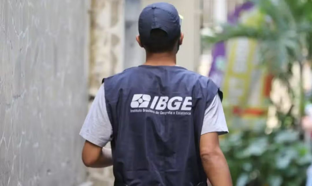 IBGE abre seleção com 8 mil vagas de nível médio; veja salários