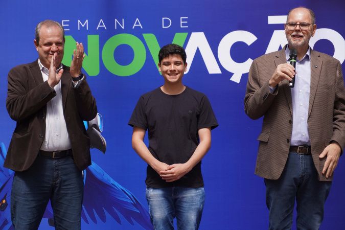 Da zona rural à inovação: programas voltados para jovens do Paraná transformam vida de estudante
