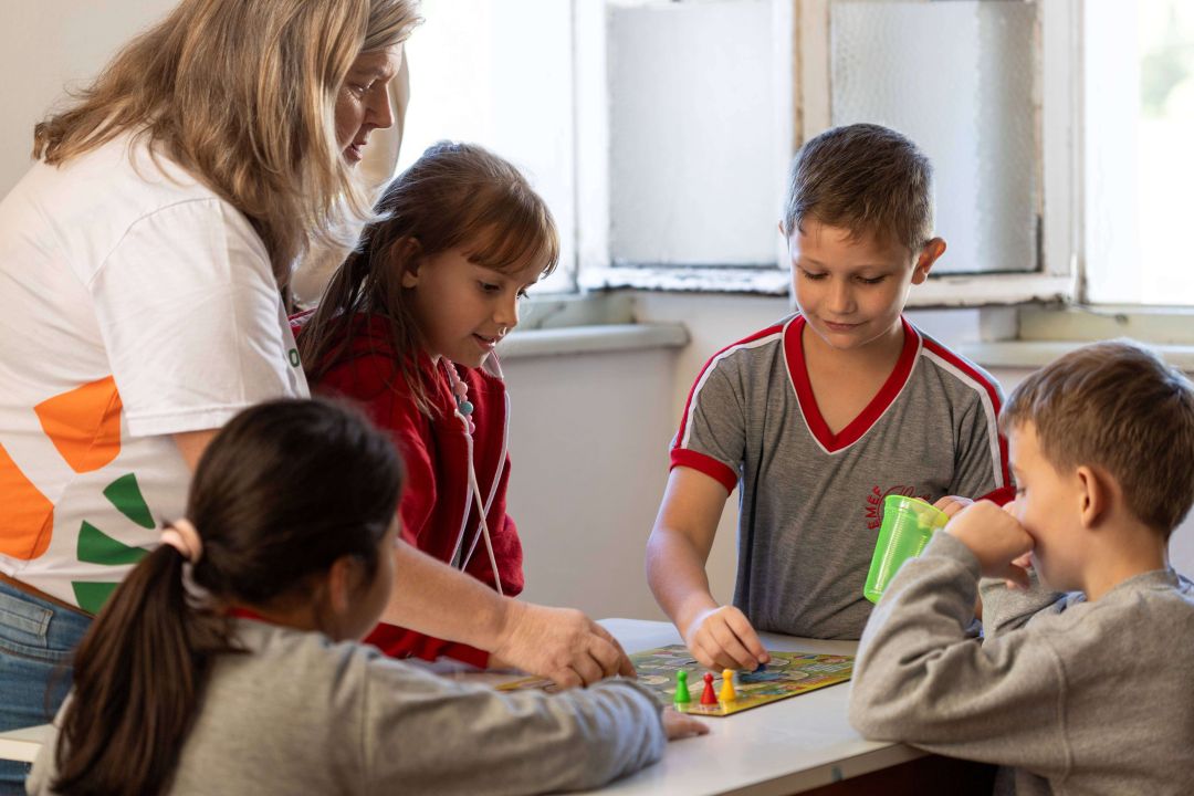 Endividamento das famílias brasileiras bate recorde e reforça importância da educação financeira