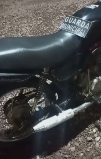 Guarda Municipal apreende moto adulterada e com mais de R$ 6 mil em débitos