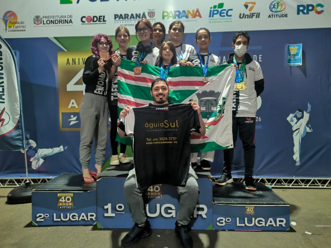 Taekwondo Team Toledo conquista sete medalhas e duas de ouro no Paranaense