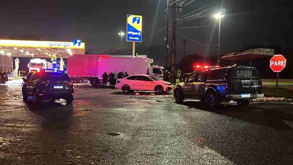 Homem é encontrado morto dentro de carro em posto às margens da BR-277
