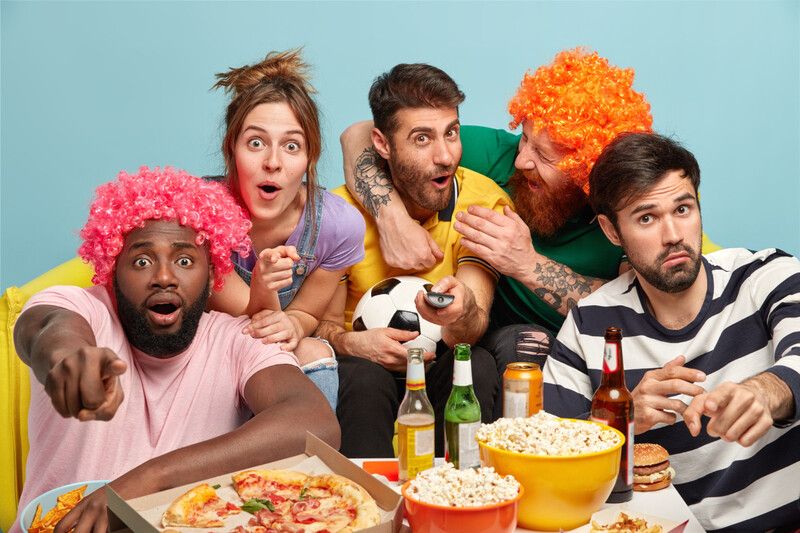 Como preparar a sala de estar para assistir à copa