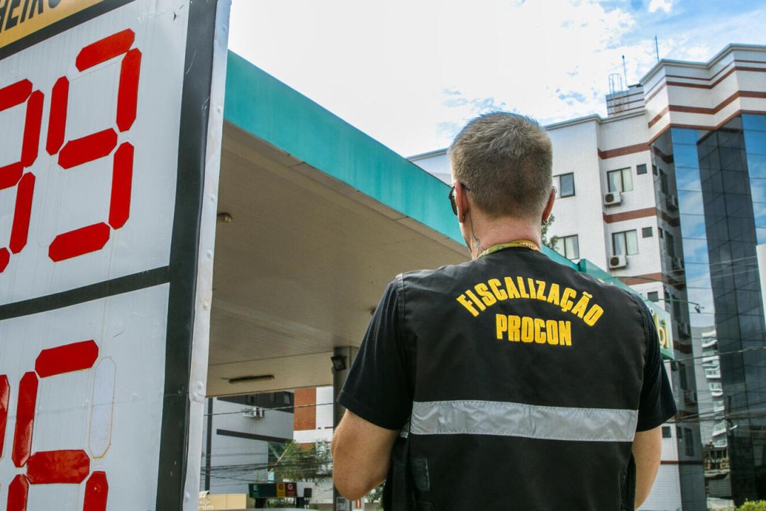 Procon de Toledo identifica indícios de irregularidades em cinco postos de combustíveis