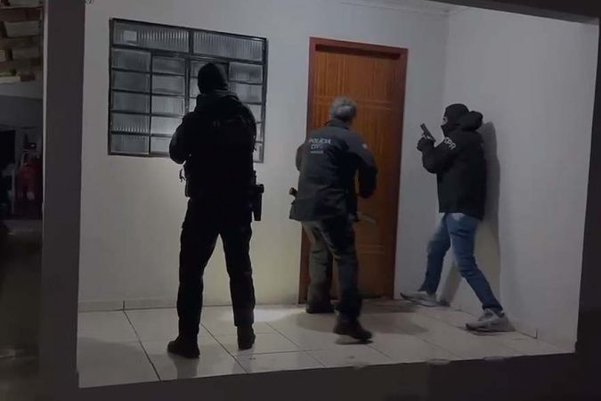 Megaoperação contra o tráfico em quatro estados cumpre mandados em Pato Bragado