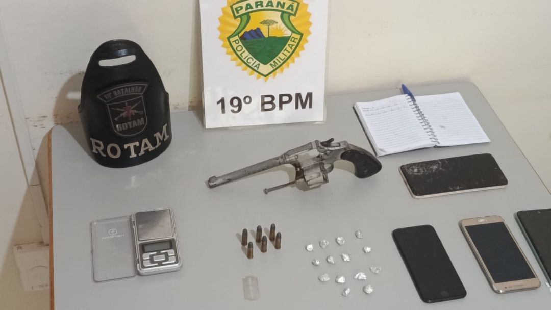 PM apreende crack, revólver e munições durante mandado de busca no Jardim Europa, em Toledo