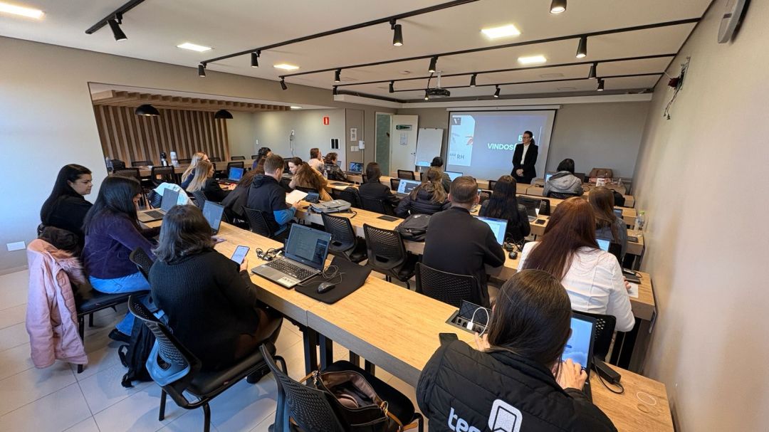 Núcleo de Gestão de RH da ACIT participa de capacitação sobre Inteligência Artificial aplicada ao setor