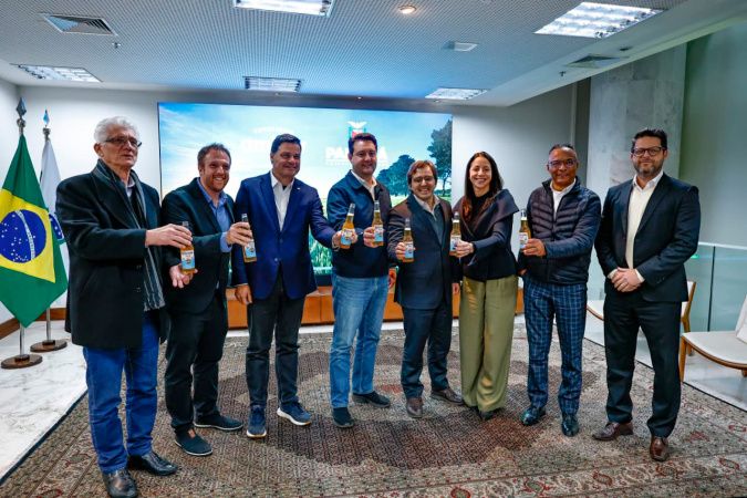 Com investimento de R$ 70 milhões, Ambev anuncia fábrica de embalagens no Paraná