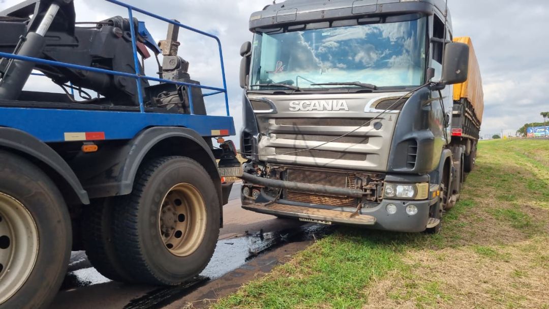 Acidente interdita faixa da BR-163 entre Cascavel e Toledo