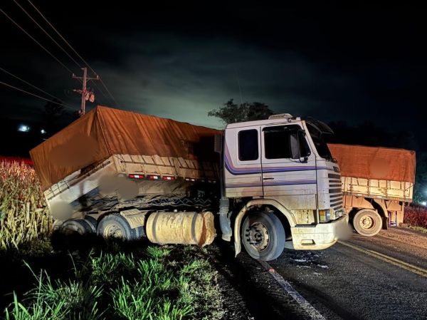 Acidente envolvendo caminhão e dois carros é registrado na PRC-467 em Marechal Cândido Rondon