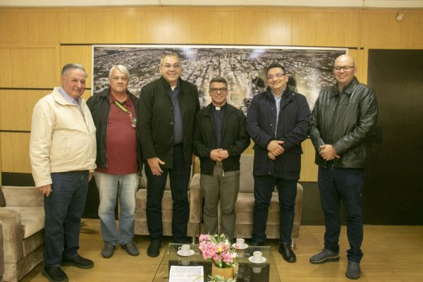 Paróquia São Pedro e São Paulo convida prefeitura para Festa do Padroeiro