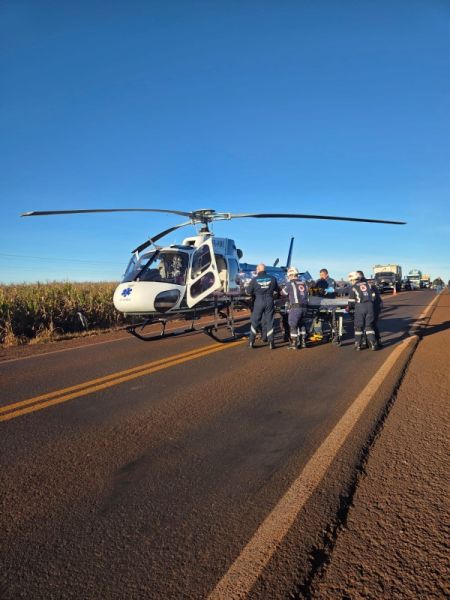 Motorista fica encarcerado em acidente entre carro e caminhão na PR-239, entre Assis Chateaubriand e Toledo
