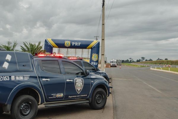 Guarda Municipal, PRF e Sest Senat promovem blitz educativa em Toledo pelos 18 anos da Lei Seca