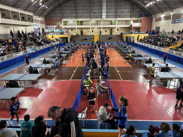 Campeonato Paranaense de Tênis de Mesa reúne 24 cidades em Toledo neste fim de semana