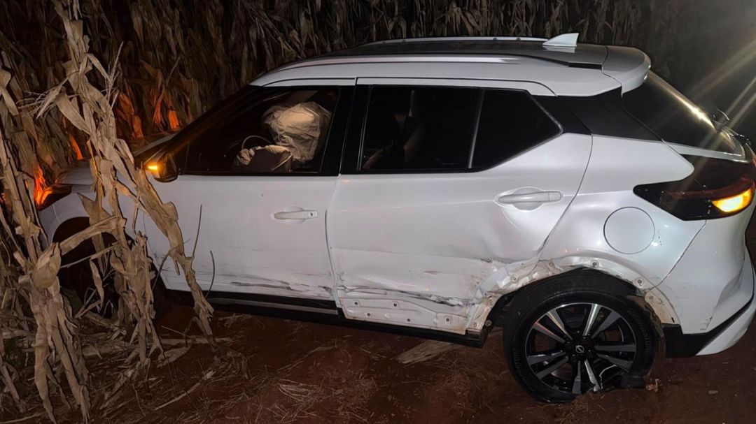 Homem de 38 anos fica ferido em acidente envolvendo dois carros na PR-239 em Assis Chateaubriand