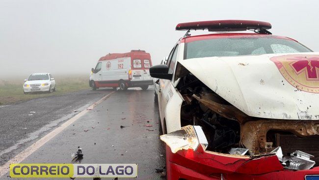 Viatura do SAMU se envolve em acidente na PR-317 em Santa Helena