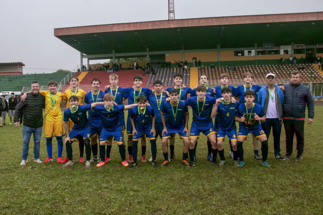 Bom de Bola define campeões da categoria masculina da fase municipal em Toledo