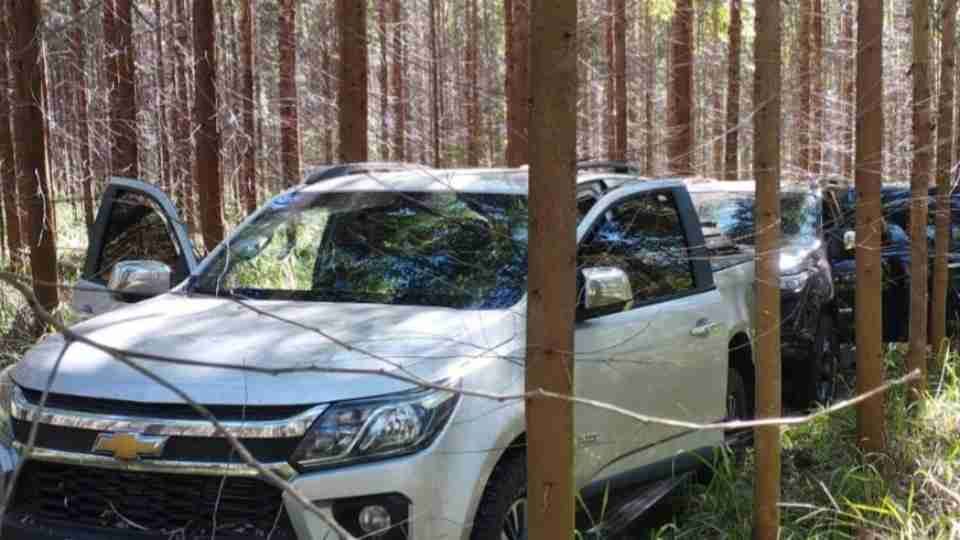 Rastreamento de seguradora e PM recuperam caminhonetes roubadas na BR-163