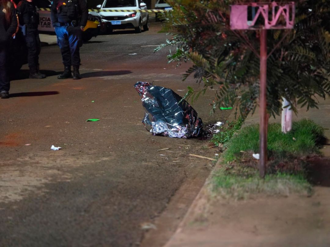 Homem invade residência e morre após intervenção de moradores em Maringá