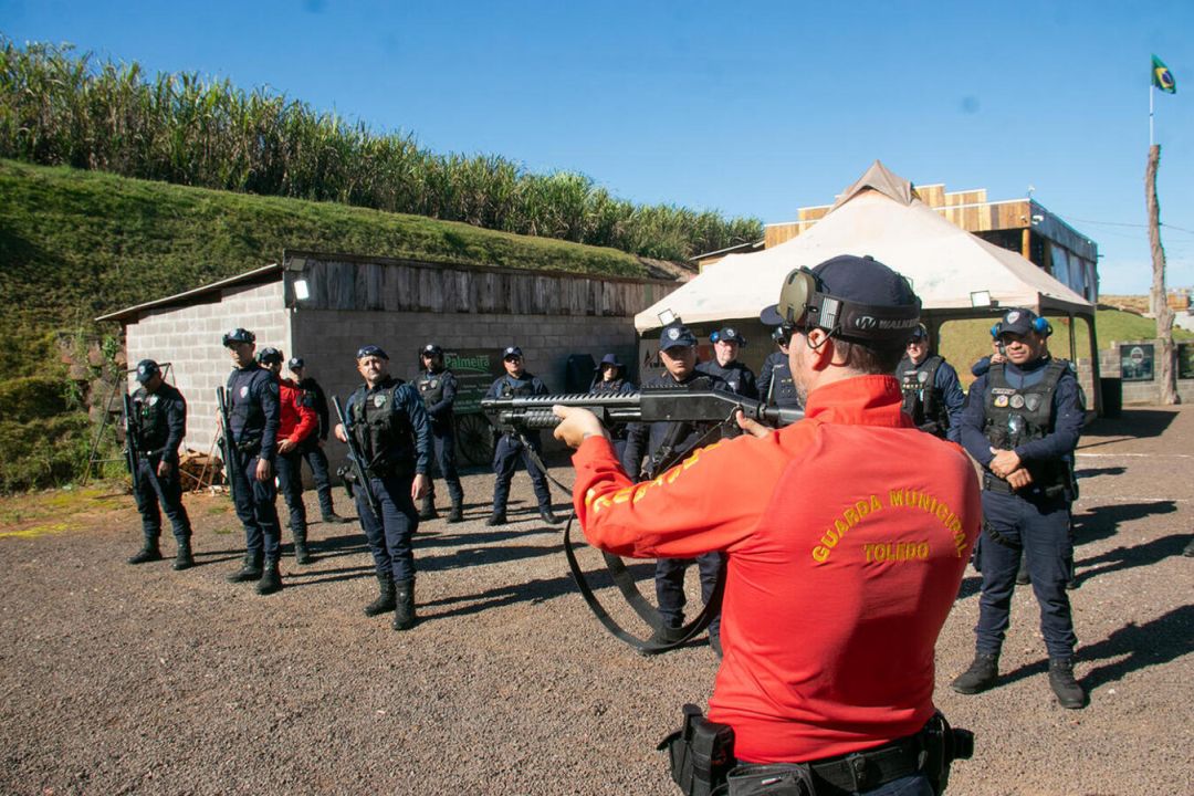 Agentes da GM participam de qualificação anual em técnicas e táticas de tiro