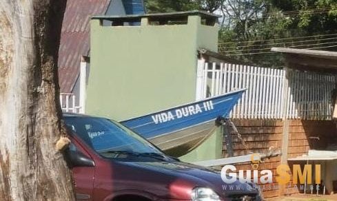 Barco de pesca é furtado às margens do Lago de Itaipu em São Miguel do Iguaçu