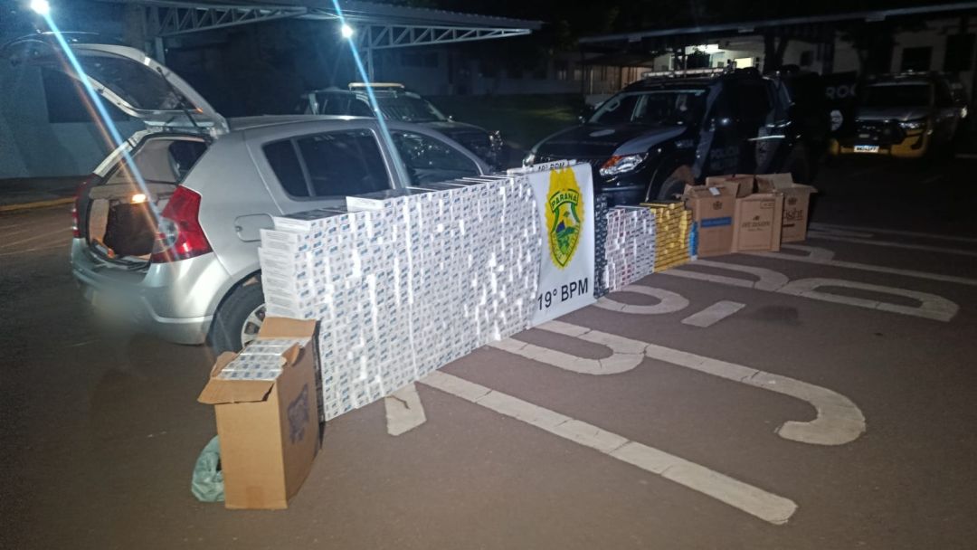 PM apreende cerca de mil pacotes de cigarros do Paraguai e prende homem no Jardim Europa, em Toledo