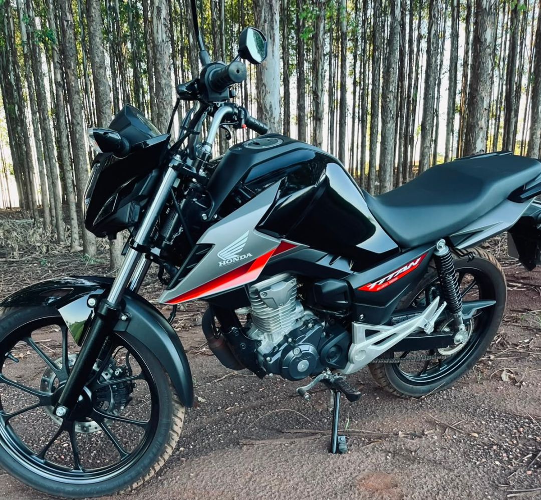 Mais uma motocicleta é furtada em Toledo; Honda Titan é levada no Centro