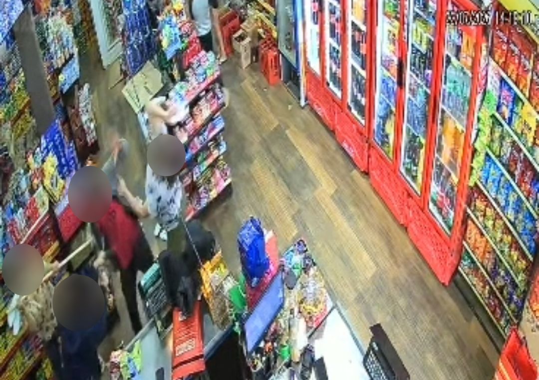 Com rodo e chinelo, dona de mercadinho põe autor de furto para correr no Jardim Europa