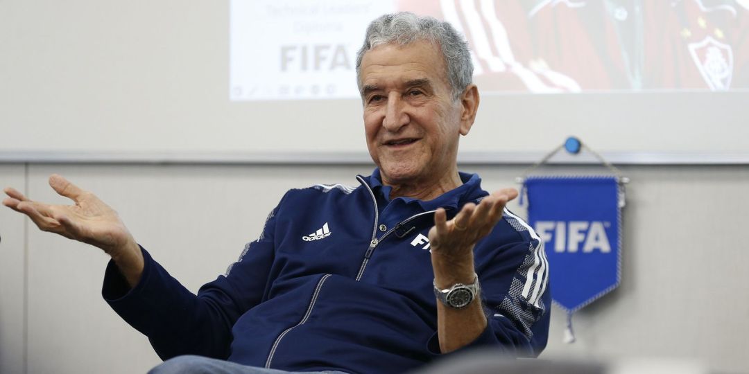 Parreira apresenta melhora e pode deixar UTI até o final de semana