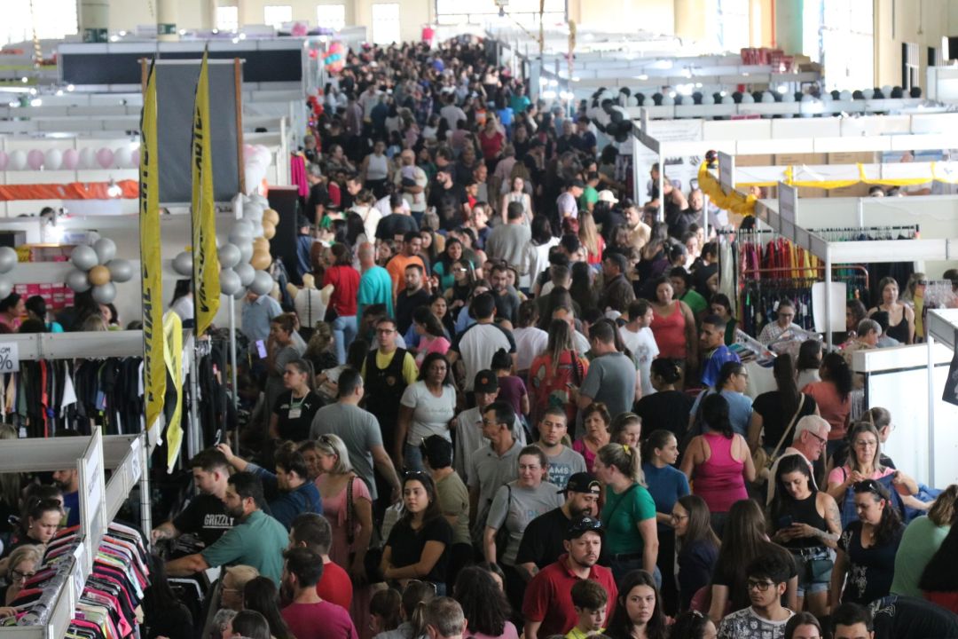Feira Ponta de Estoque 2026 ocorre nos dias 1º e 2 de agosto com mais de 100 estandes e novo horário de abertura
