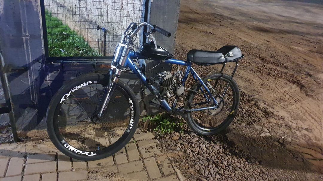 Adolescente de 14 anos é abordado pela GM conduzindo bicicleta motorizada em alta velocidade em Toledo