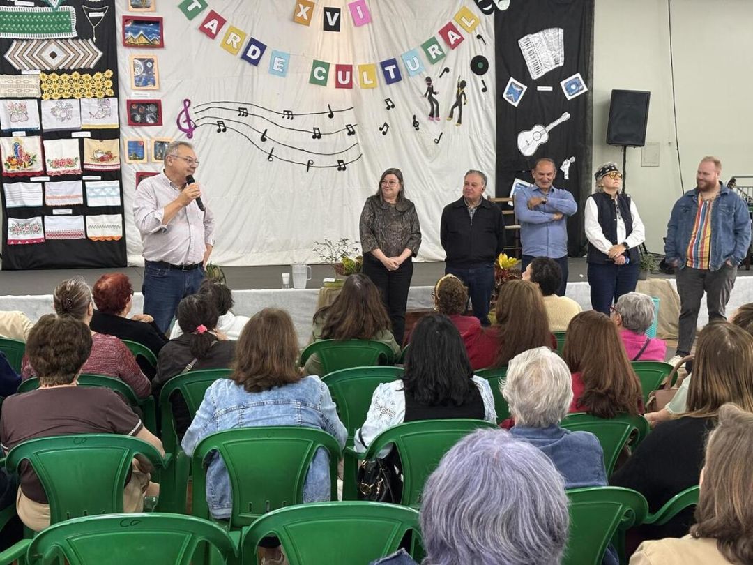 XVI Tarde Cultural do Certi Coopagro reúne famílias em celebração ao Dia dos Avós