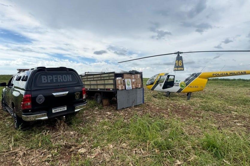 Suspeito é preso com caminhonete carregada de cigarros após perseguição aérea em Alto Piquiri