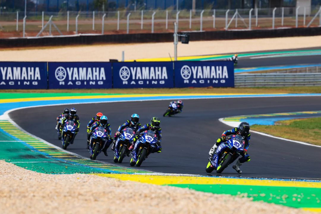 Autódromo de Cascavel recebe etapa do MOTO1000GP com mais de 120 pilotos neste fim de semana