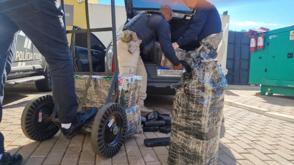 Volkswagen Tera carregado com maconha é apreendido pela PRF em Céu Azul