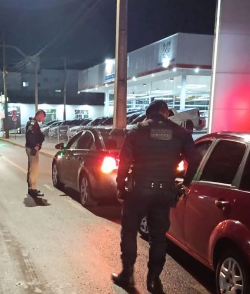 Operação Lei Seca prende motociclista embriagado e aplica sete autuações no centro de Toledo