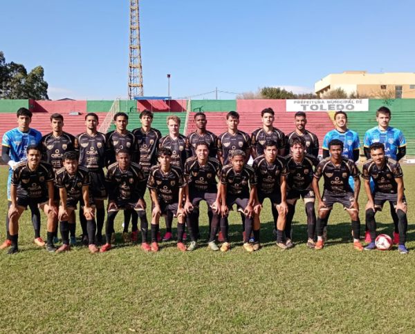 Oeste Brasil FC abre campanha na Terceira Divisão do Paranaense com duelo em casa contra o Sport Club