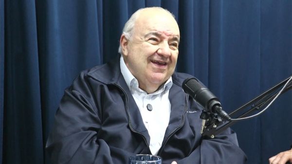 Pré-candidato ao Governo do Paraná, Rafael Greca comenta saúde, Copel, Ferroeste e convenção do MDB